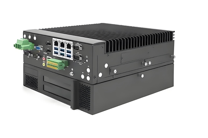 工業電腦的進化從基礎控制到智能決策的跨越